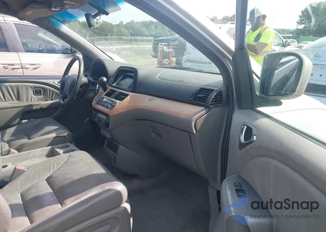 2009 Honda Odyssey Touring z USA, uszkodzony, nr VIN 5FNRL38989B011507